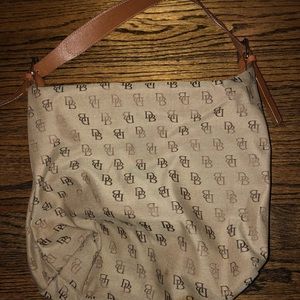Dooney & Bourke purse